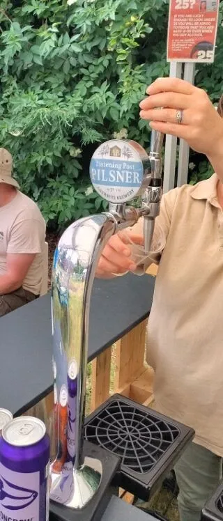 Another weekend of fabulous summer weather. Come on down to the Inchture Village Fête. Pilsner and Ballo Blonde pouring. Great atmosphere, lots of stalls, food,and things to keep the kids busy.